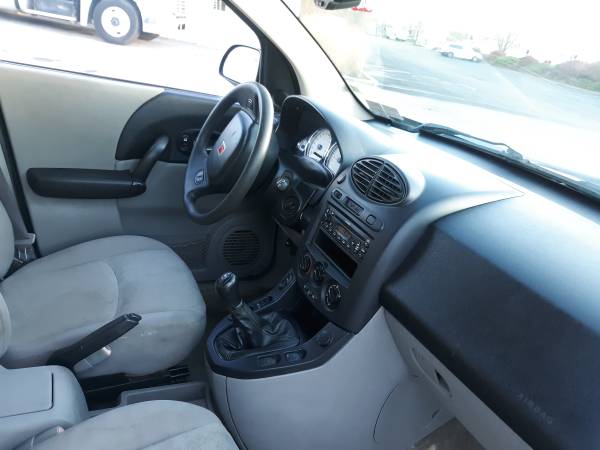 Saturn vue 2004,98k,5speed stick,4cyl,1owner,new stickers,runs good... for sale in Folcroft, PA – photo 15