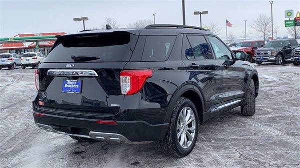 2020 Ford Explorer XLT suv Black - - by dealer for sale in Iowa City, IA – photo 3