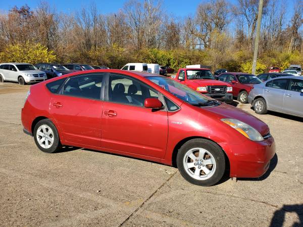 2006 Toyota Prius Two Hatchback 4D hatchback Red - cars & trucks -... for sale in Indianapolis, IN – photo 4
