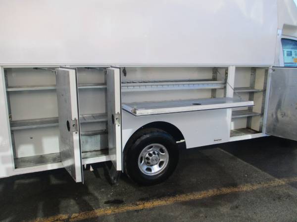 2012 Chevrolet Express Commercial Cutaway 3500, 12 FOOT ENCLOSED for sale in Other, UT – photo 12
