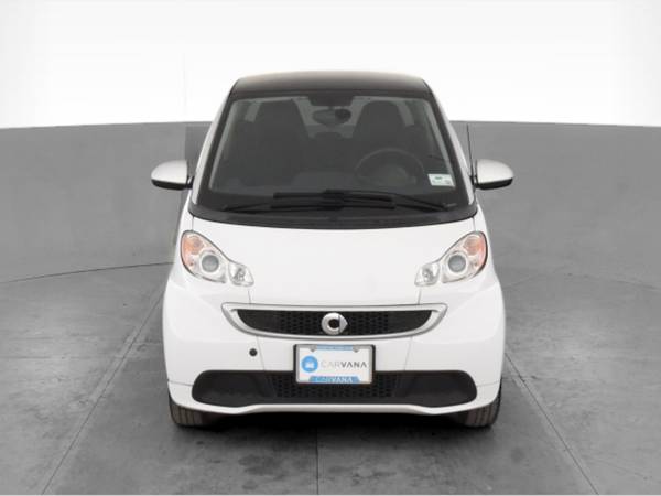 2015 smart fortwo Passion Hatchback Coupe 2D coupe White - FINANCE -... for sale in San Bruno, CA – photo 17