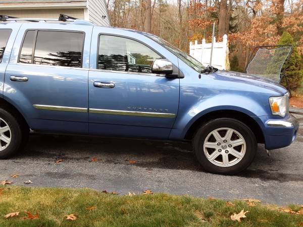 2007 Chrysler Aspen Limited - cars & trucks - by owner - vehicle... for sale in Wilmington, MA – photo 2