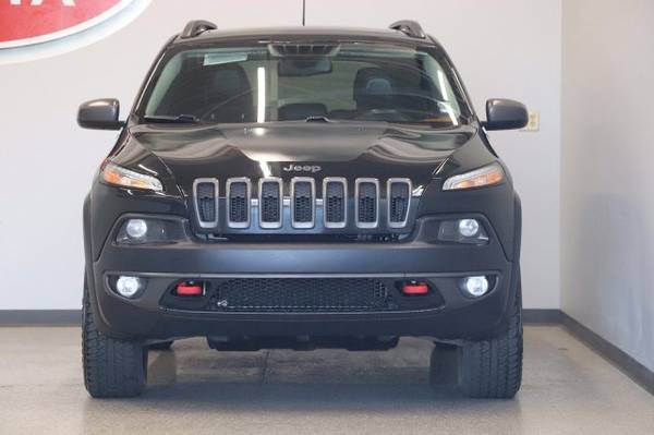2015 Jeep Cherokee Trailhawk hatchback Brilliant Black Crystal for sale in Nampa, ID – photo 3