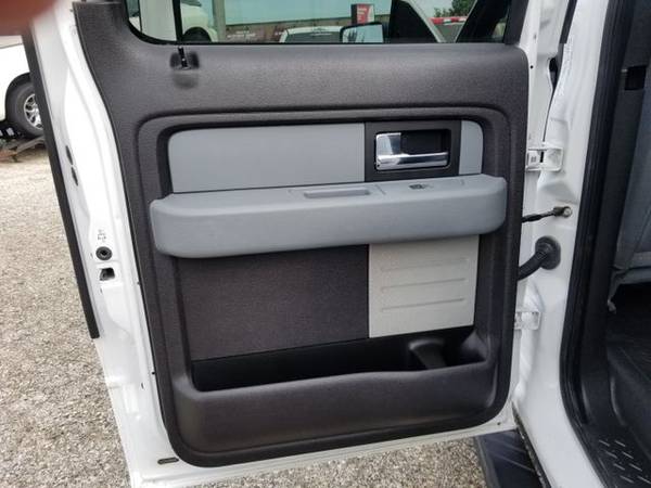 2012 Ford F150 SuperCrew Cab - Financing Available! for sale in Grayslake, IL – photo 13