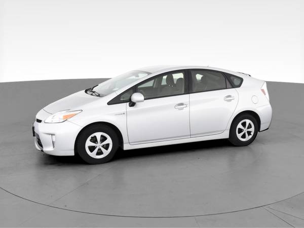 2014 Toyota Prius Two Hatchback 4D hatchback Silver - FINANCE ONLINE... for sale in Chicago, IL – photo 4