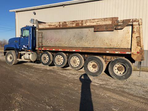 1999 Mack CL713 Quint Dump Truck for sale in Findlay, OH – photo 2