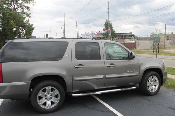 2007 GMC YUKON XL - cars & trucks - by dealer - vehicle automotive... for sale in Michigan City, IL – photo 2
