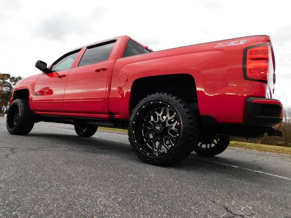 1 OWNR LIFTED 17 CHEVY SILVERADO 1500 LT Z71 CREW 22X12 *NEW 33... for sale in KERNERSVILLE, SC – photo 8