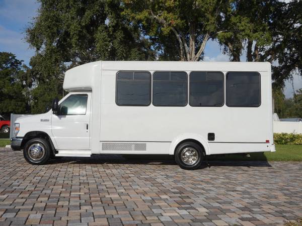 2018 Ford E-Series Cutaway Shuttle Bus Wheelchair - cars & for sale in Bradenton, FL – photo 9