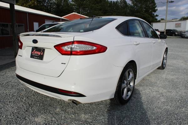 2013 Ford Fusion 4dr Sdn SE FWD with Front row center console w/fixed for sale in Wilmington, NC – photo 7