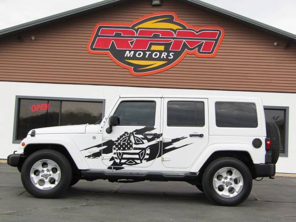 2015 Jeep Wrangler Unlimited Sahara - Custom! - - by for sale in New Glarus, WI – photo 4