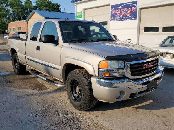2004 GMC Sierra 1500 SLE 4dr Extended Cab 4WD SB for sale in Ankeny, IA – photo 2
