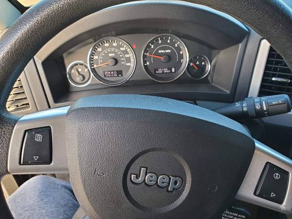 2010 Jeep Grand Cherokee Laredo V6 for sale in Hermantown, MN – photo 10