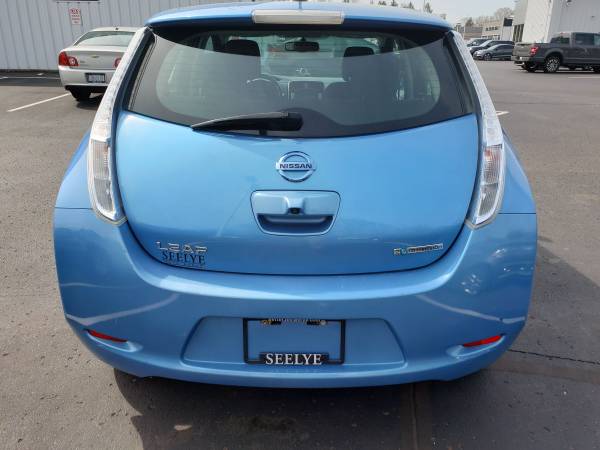 2013 Nissan Leaf SV Electric vehicle - - by dealer for sale in Kalamazoo, MI – photo 2