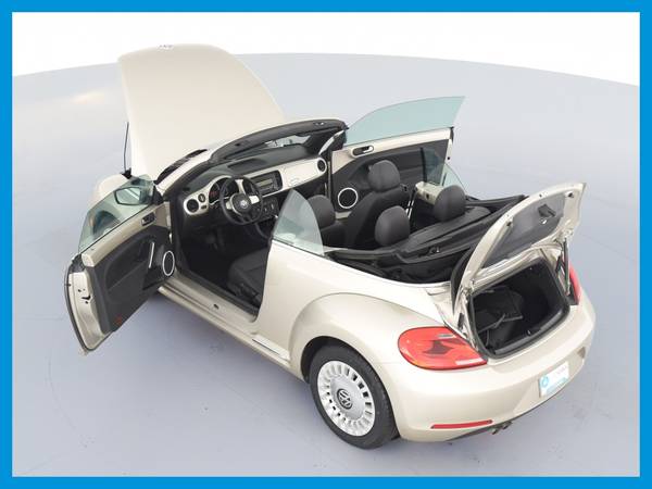 2013 VW Volkswagen Beetle 2 5L Convertible 2D Convertible Beige for sale in Springfield, MA – photo 17