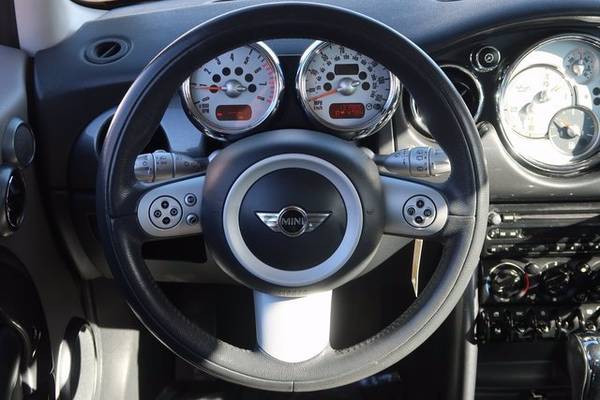 2005 Mini Cooper Hardtop Base - cars & trucks - by dealer - vehicle... for sale in Indianapolis, IN – photo 18