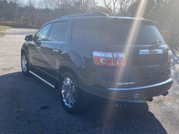 2010 GMC Acadia AWD 4dr SLT2 -EASY FINANCING AVAILABLE - cars &... for sale in Bridgeport, CT – photo 9