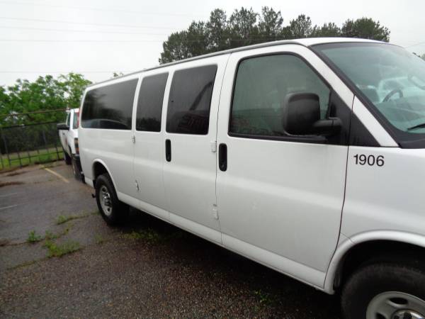 15 or 16 Passenger Chevy Van - - by dealer - vehicle for sale in Longview, TX – photo 11