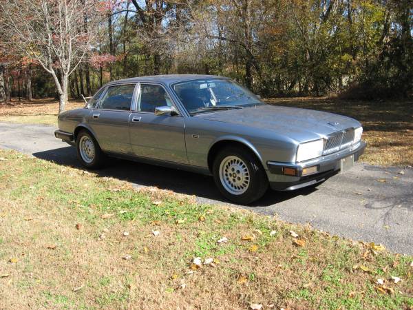 1990 Jaguar Sovereign - cars & trucks - by owner - vehicle... for sale in Jackson, TN – photo 2