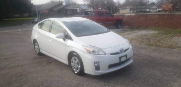 2010 Toyota Prius - cars & trucks - by owner - vehicle automotive sale for sale in Clarksville, KY – photo 3