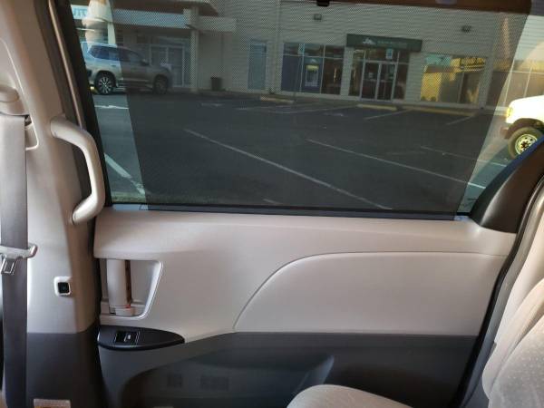 2017 Toyota Sienna LE Auto Access Seat GUARANTEED CREDIT APPROVAL! -... for sale in Waipahu, HI – photo 19