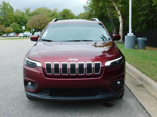 2019 *Jeep* *Cherokee* *Latitude FWD* RED for sale in Fayetteville, AR – photo 22