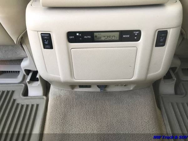2012 Infiniti QX56 4X4 5 6L V8 400hp 3row seats Clean Car Fax Local for sale in Milwaukee, OR – photo 19