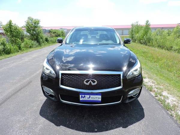 2015 Infiniti Q70 4dr Sdn V6 AWD - cars & trucks - by dealer -... for sale in Hartford, WI – photo 12