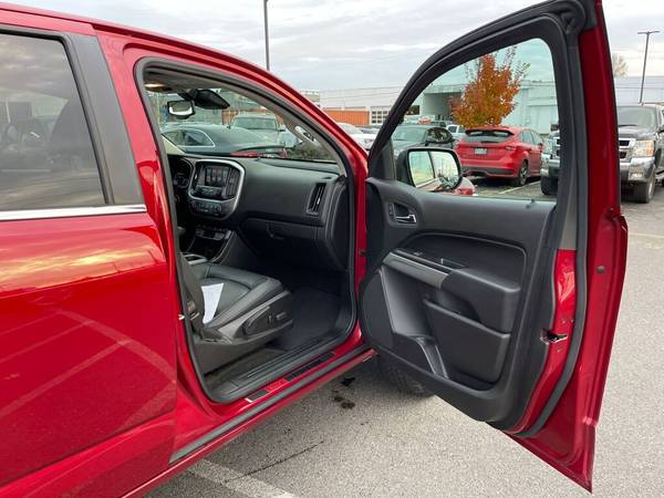 2017 Chevrolet Colorado LT - - by dealer - vehicle for sale in Auburn, WA – photo 10