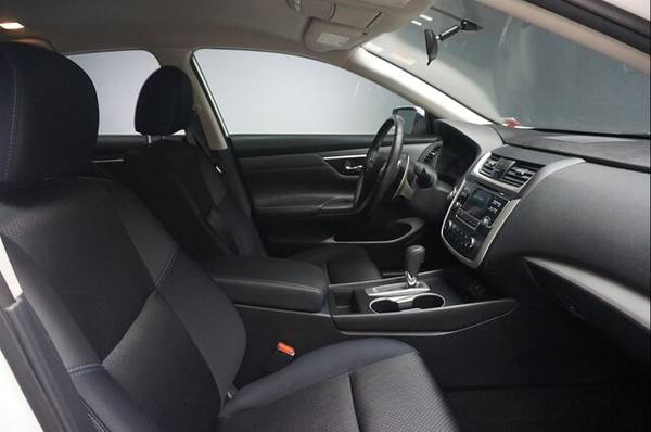 2016 Nissan Altima FWD Sedan 2.5 SR for sale in Rochester , NY – photo 7
