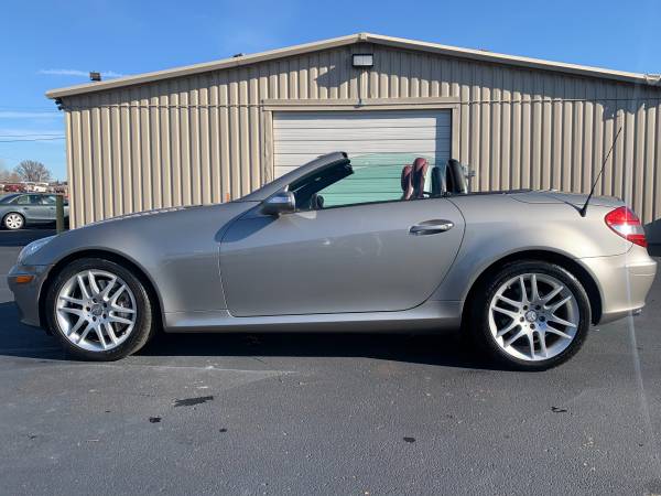 2008 Mercedes SLK 350 Hard Top Convertible Only 54k miles Red... for sale in Jeffersonville, KY – photo 2