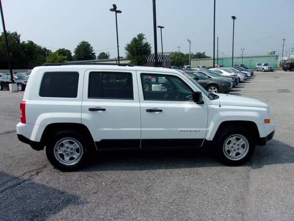 2014 Jeep Patriot FWD 4dr Sport - cars & trucks - by dealer -... for sale in Bethany, OK – photo 4