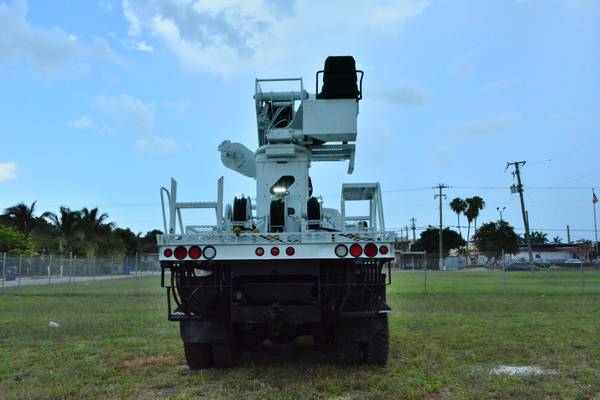 2007 GMC C8500 Flat Bed Tandem Axle Terex Telelect Digger Derrick for sale in Hollywood, AL – photo 8