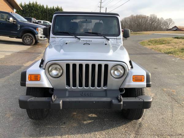 2004 Jeep Wrangler TJ 4 0 6 cylinder 5-Speed Manual for sale in Lexington, NC – photo 3
