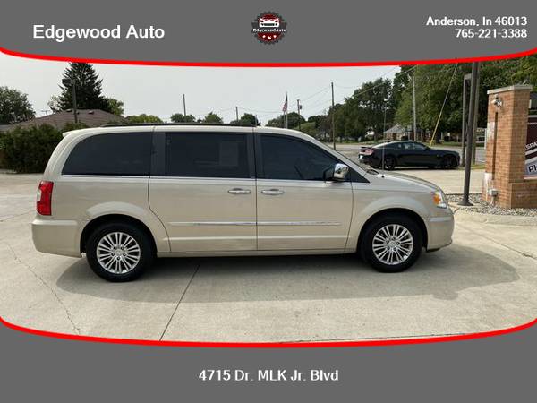 Chrysler Town & Country - BAD CREDIT BANKRUPTCY REPO SSI RETIRED... for sale in Anderson, IN – photo 4