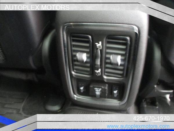 2012 JEEP GRAND CHEROKEE LIMITED - - by dealer for sale in Lynnwood, WA – photo 17