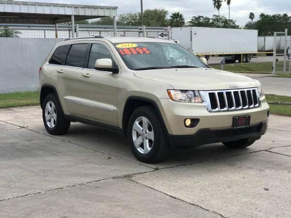 2011 JEEP GRANDE CHEROKEE LAREDO - cars & trucks - by owner -... for sale in Brownsville, TX – photo 4
