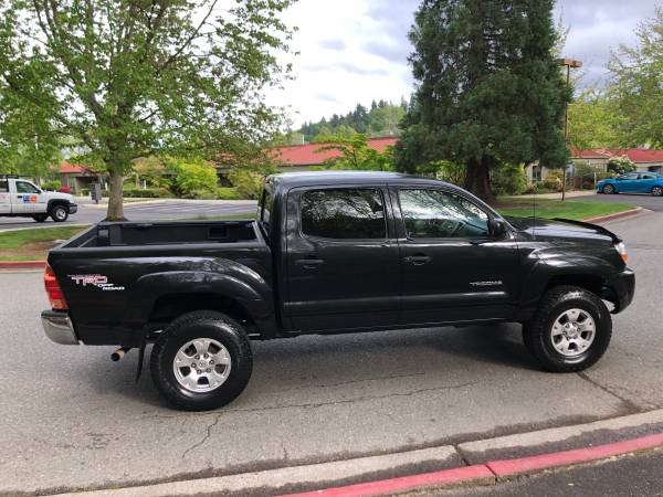 2007 Toyota Tacoma Double Cab SR5 TRD 4WD - 6speed, 1owner, Clean for sale in Kirkland, WA – photo 4