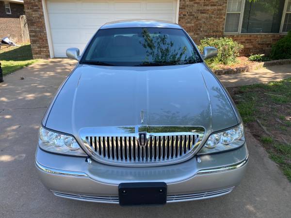 2010 Lincoln Town Car Signature Limited for sale in Weatherford, OK – photo 13