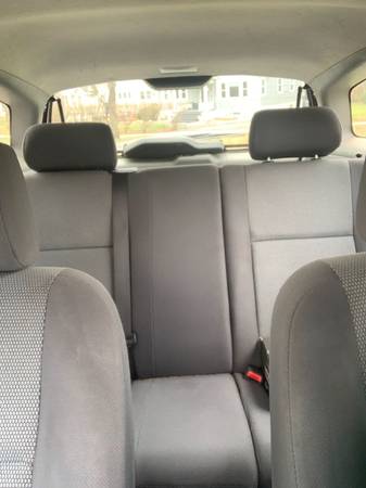 2005 TOYOTA MATRIX XR - cars & trucks - by owner - vehicle... for sale in Cedar Rapids, IA – photo 5