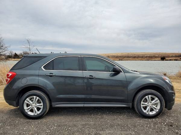 2017 Chevrolet Equinox 1OWNER 88K ML NEW TIRES WELL MAINT & CLEAN CAR for sale in Other, KS – photo 3