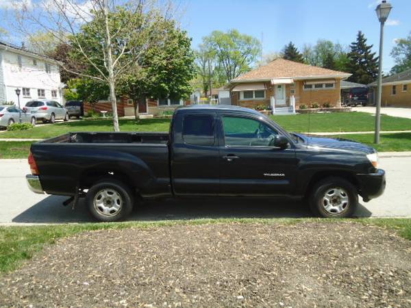 2007 Toyota Tacoma SR5 2WD 4 Doors 4 Cylinder - - by for sale in Chicago, IL – photo 2