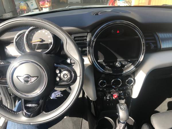 2017 Mini Cooper S, 2,200 MILES - cars & trucks - by owner - vehicle... for sale in Redondo Beach, CA – photo 7