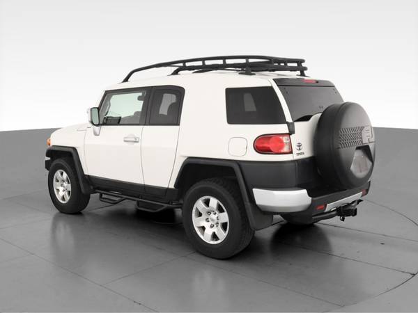 2010 Toyota FJ Cruiser Sport Utility 2D suv White - FINANCE ONLINE -... for sale in Akron, OH – photo 7