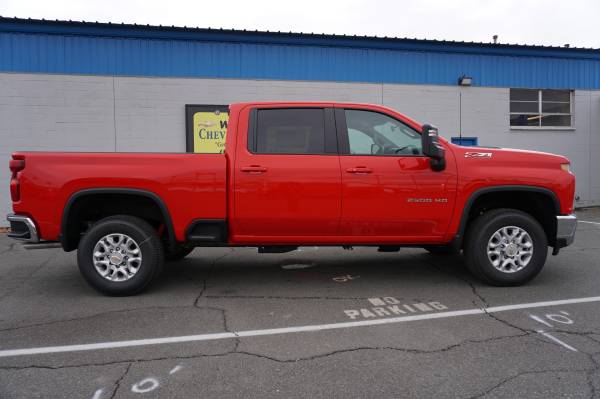 New 2021 Chevy Silverado 2500HD LT 4X4 Crew Cab ***RED HOT*** - cars... for sale in Kittitas, WA – photo 8