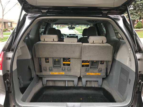 2013 Toyota Sienna 8 Passengers Minivan - cars & trucks - by owner -... for sale in Chicago, IN – photo 13