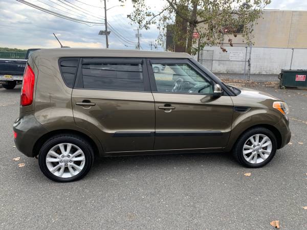 2012 Kia Soul · + Wagon 4D - cars & trucks - by owner - vehicle... for sale in Teterboro, NJ – photo 6
