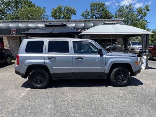 2016 Jeep Patriot Sport - cars & trucks - by dealer - vehicle... for sale in Georgetown, KY – photo 3