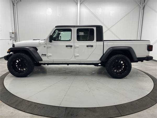 2020 Jeep Gladiator Sport - - by dealer - vehicle for sale in Chillicothe, OH – photo 8
