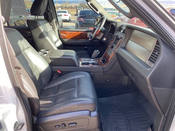 2011 Lincoln Navigator 2WD, 3rd Row, Leather, Sunroof, Heated Seats for sale in MONTROSE, CO – photo 11
